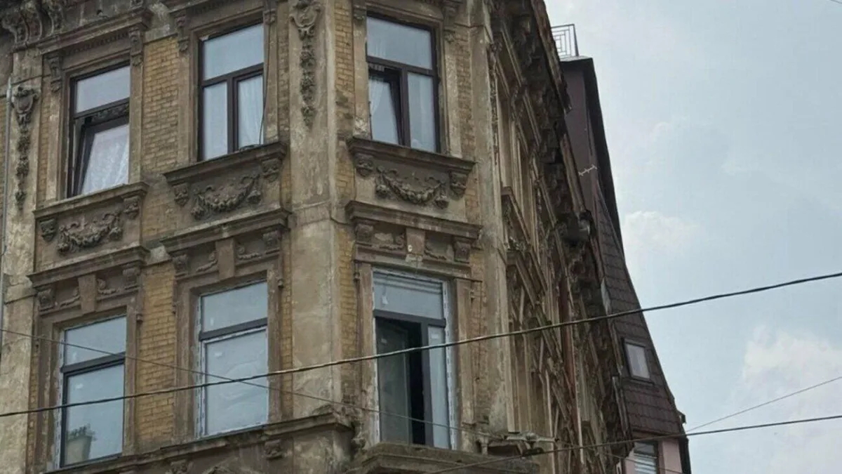 Як власнику квартири у будинку-пам'ятці легально перепланувати простір