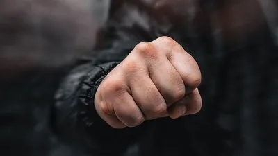 Конфлікт молоді у центрі Львова: як поліція припинила штовханину