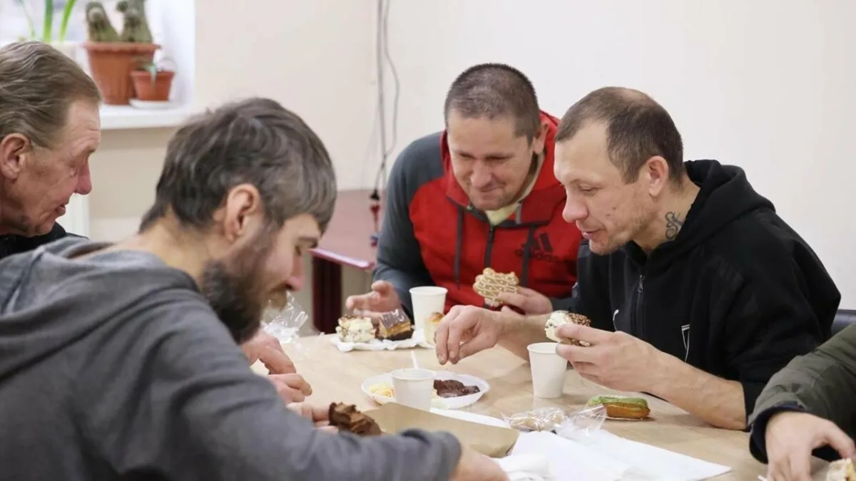 Мобільний простір підтримки у Львові: як отримати допомогу безпритульним