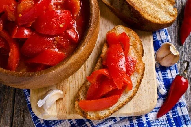 Як приготувати лечо на зиму: класичний рецепт покроково