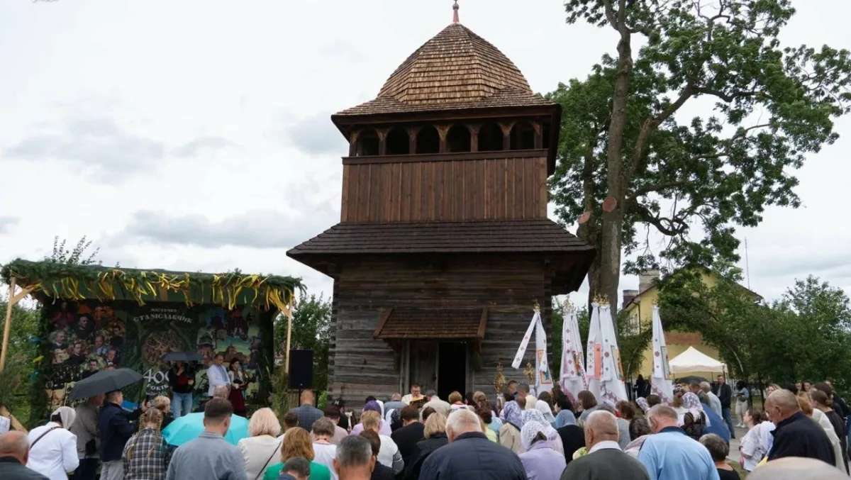 Реставрація дерев'яної дзвіниці на Львівщині: як відновили 150-річну святиню