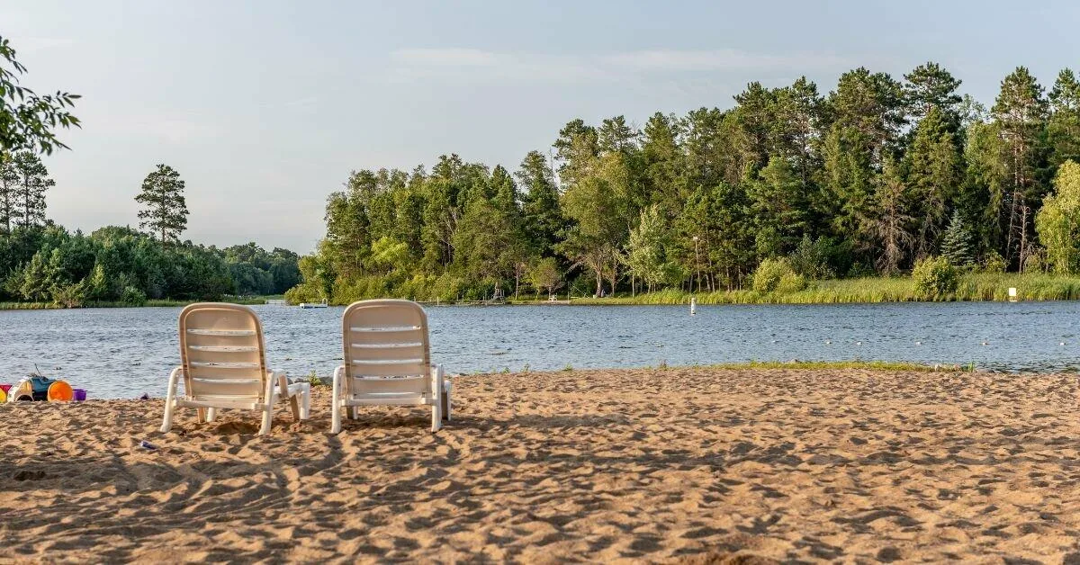 Де купатися на Львівщині: безпечні пляжі і водойми 2026