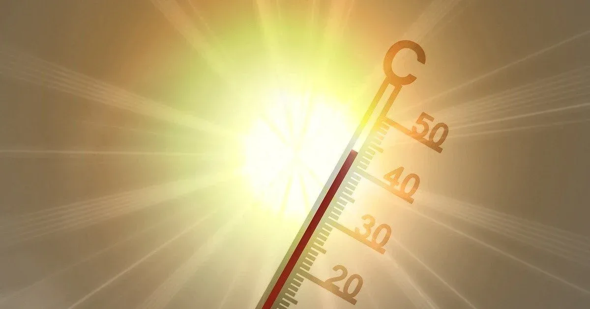 Аномальна спека до +42° на Львівщині: як пережити екстремальну спеку