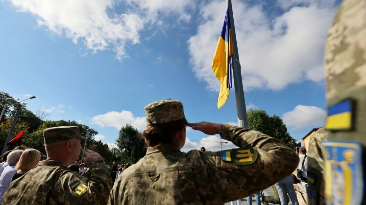 Підняття прапора України у Львові: історія двох молодих патріотів