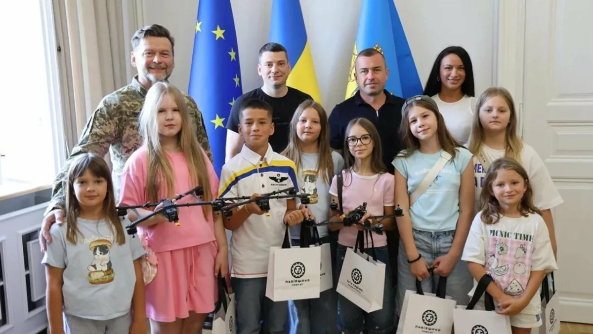 Як діти з Львівщини зібрали 42 тисячі на дрони для військових