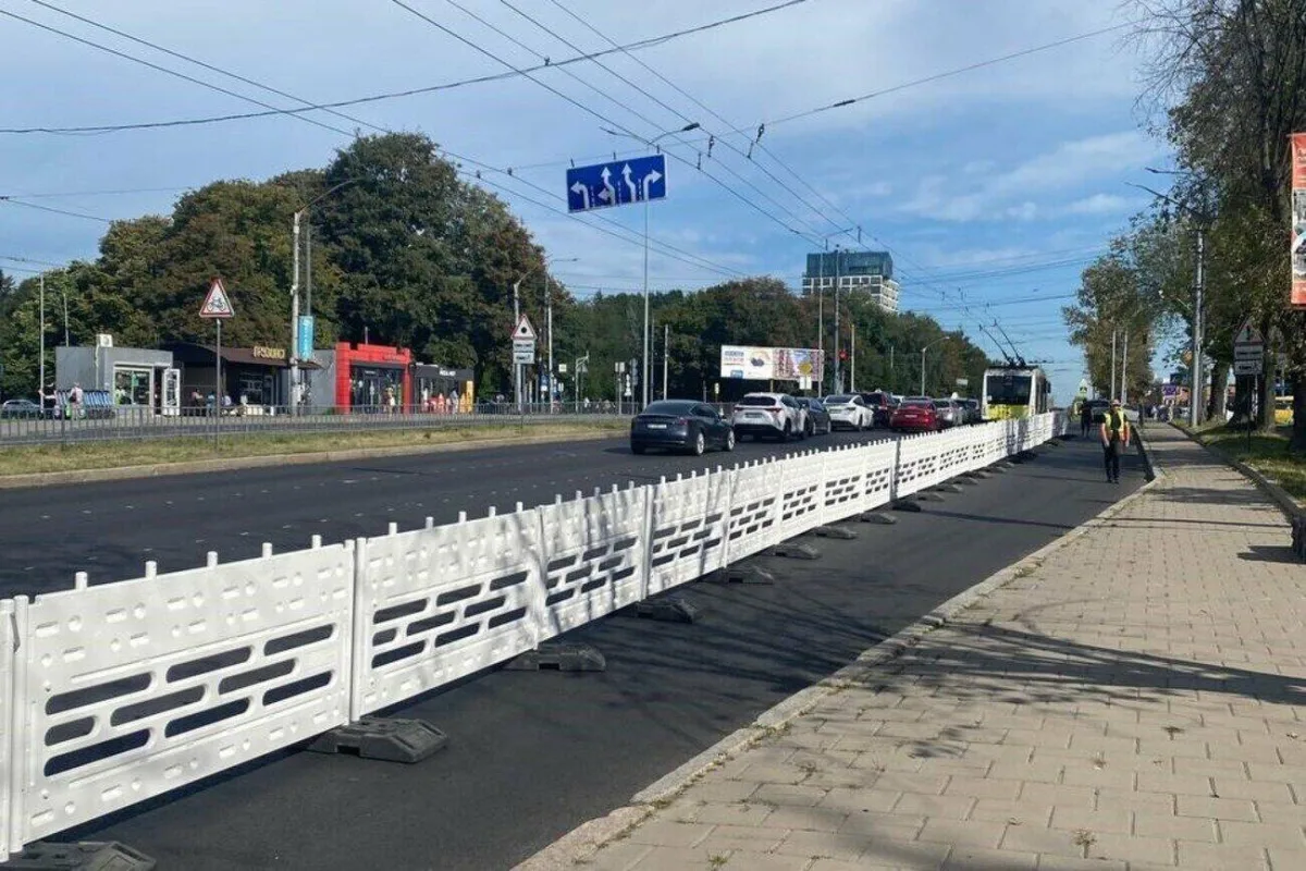 Звуження смуги на Стрийській у Львові: причини та правила руху