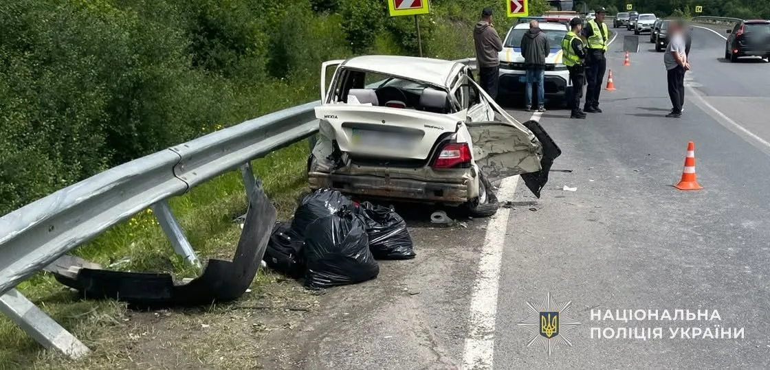 ДТП на Стрийщині: як уникнути зіткнення з автобусом на дорозі
